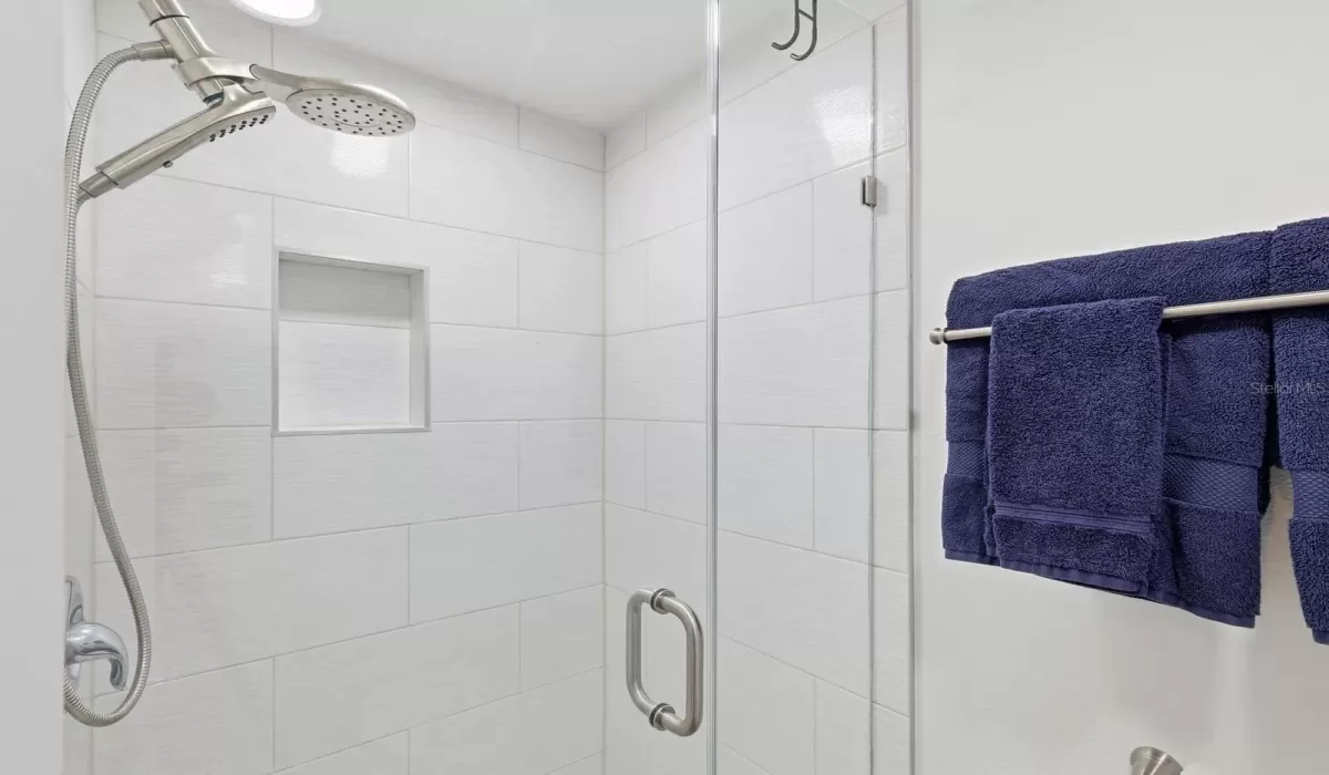 2 Bedrooms Bedrooms, 0 ,2 BathroomsBathrooms,Residential,For Sale,0,D6145924