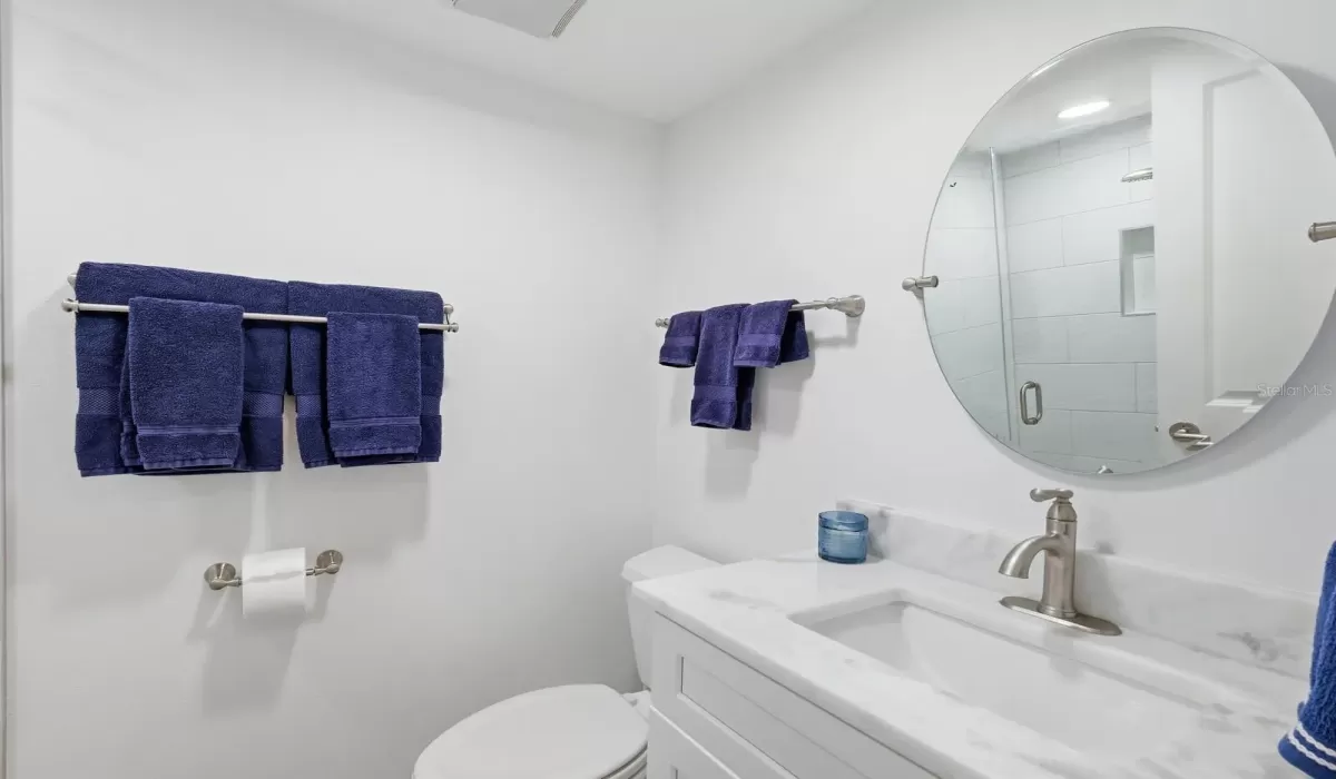 2 Bedrooms Bedrooms, 0 ,2 BathroomsBathrooms,Residential,For Sale,0,D6145924