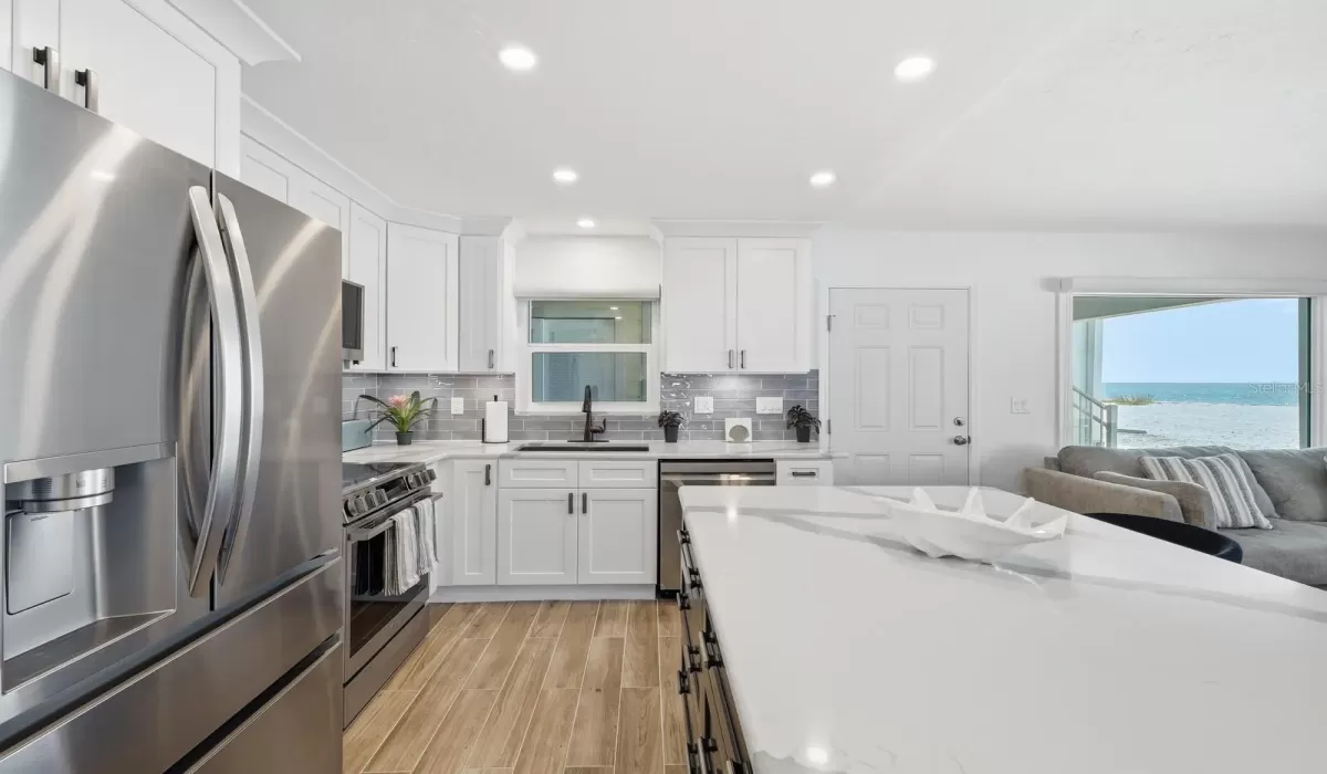 2 Bedrooms Bedrooms, 0 ,2 BathroomsBathrooms,Residential,For Sale,0,D6145924