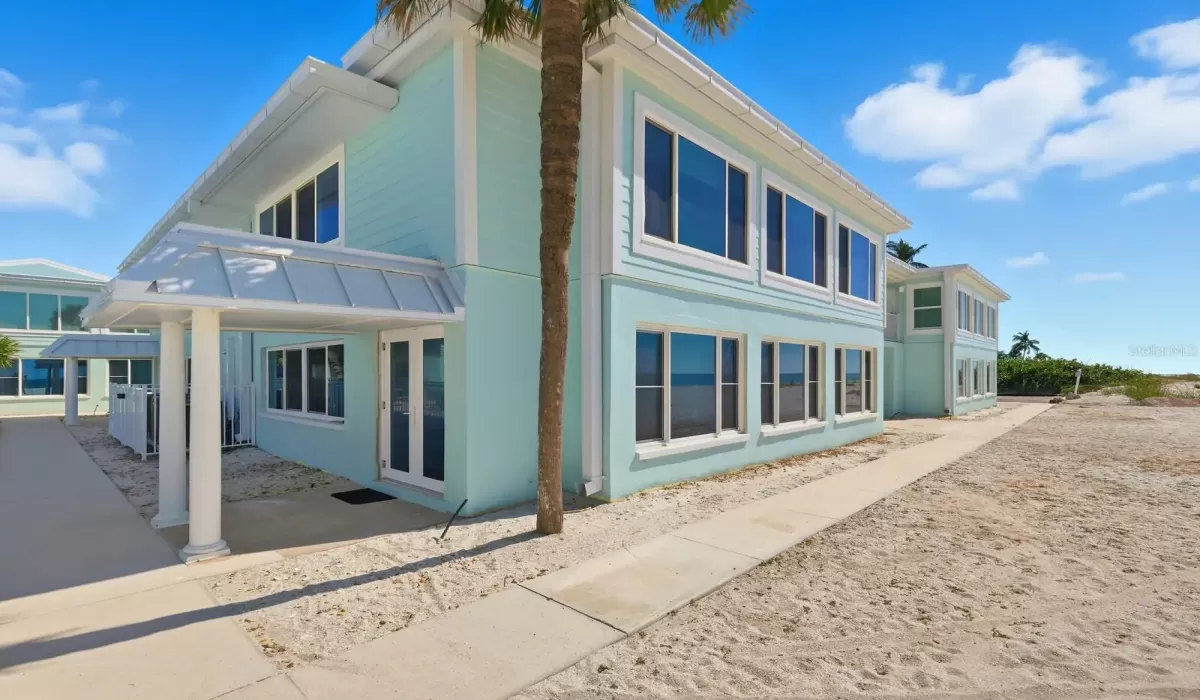 2 Bedrooms Bedrooms, 0 ,2 BathroomsBathrooms,Residential,For Sale,0,D6145924