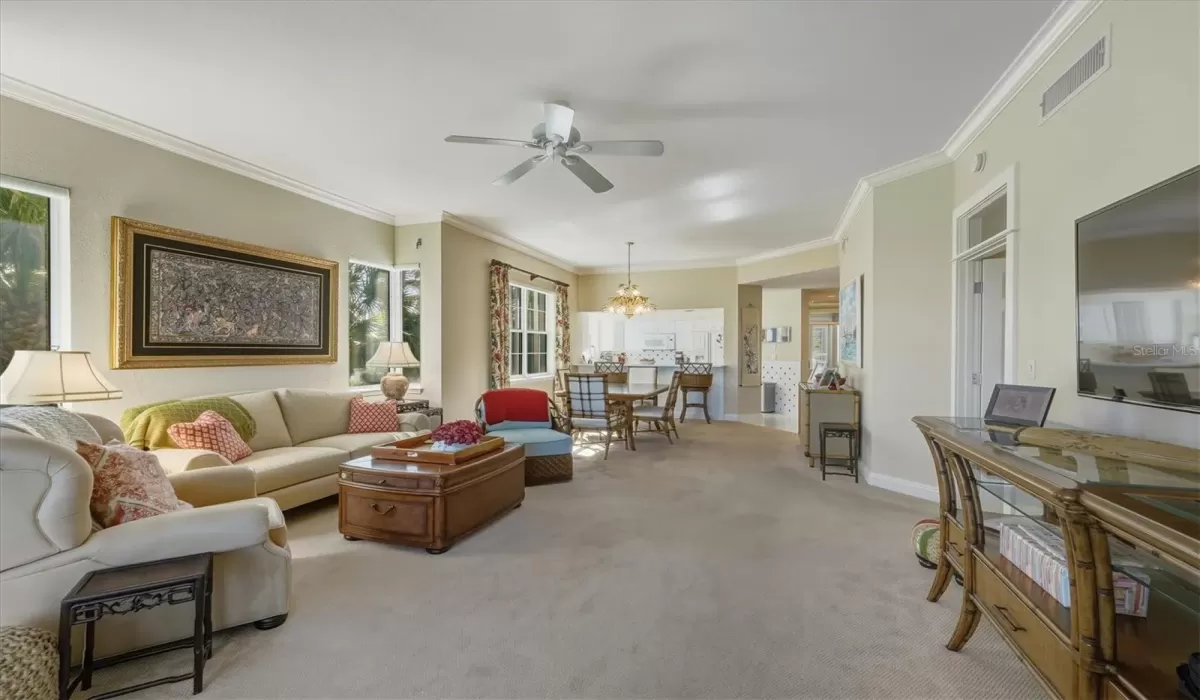 3 Bedrooms Bedrooms, 0 ,2 BathroomsBathrooms,Residential,For Sale,0,D6145871