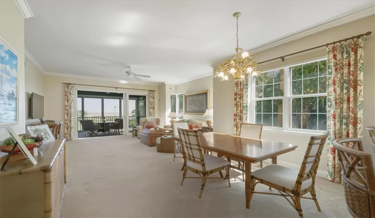 3 Bedrooms Bedrooms, 0 ,2 BathroomsBathrooms,Residential,For Sale,0,D6145871