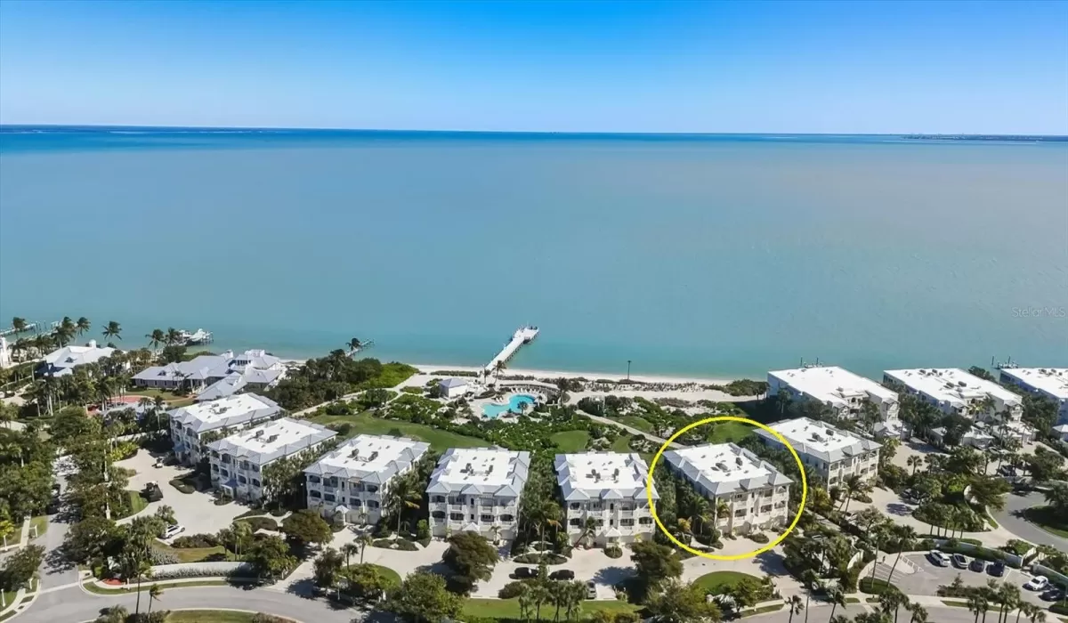 Waterfront 3 Bed 2.5 Bath Condo!