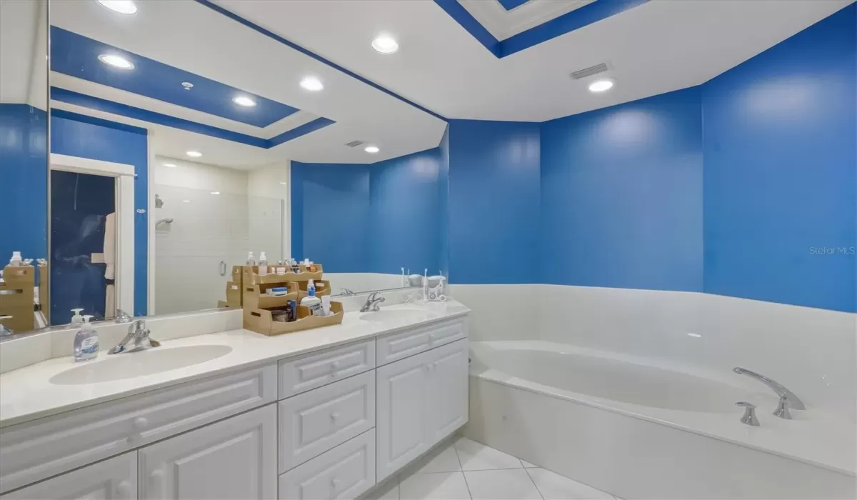 3 Bedrooms Bedrooms, 0 ,2 BathroomsBathrooms,Residential,For Sale,0,D6145871