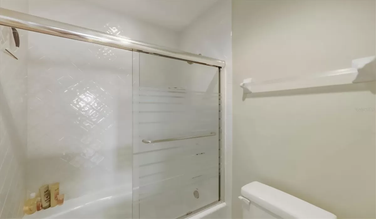 3 Bedrooms Bedrooms, 0 ,2 BathroomsBathrooms,Residential,For Sale,0,D6145871