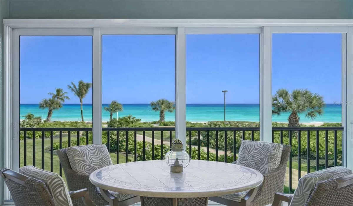 Dining or Drinks with a Water View!