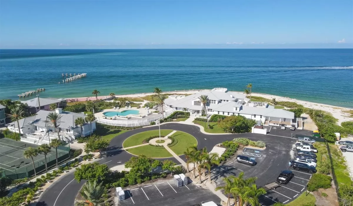 3 Bedrooms Bedrooms, 0 ,2 BathroomsBathrooms,Residential,For Sale,0,D6145871