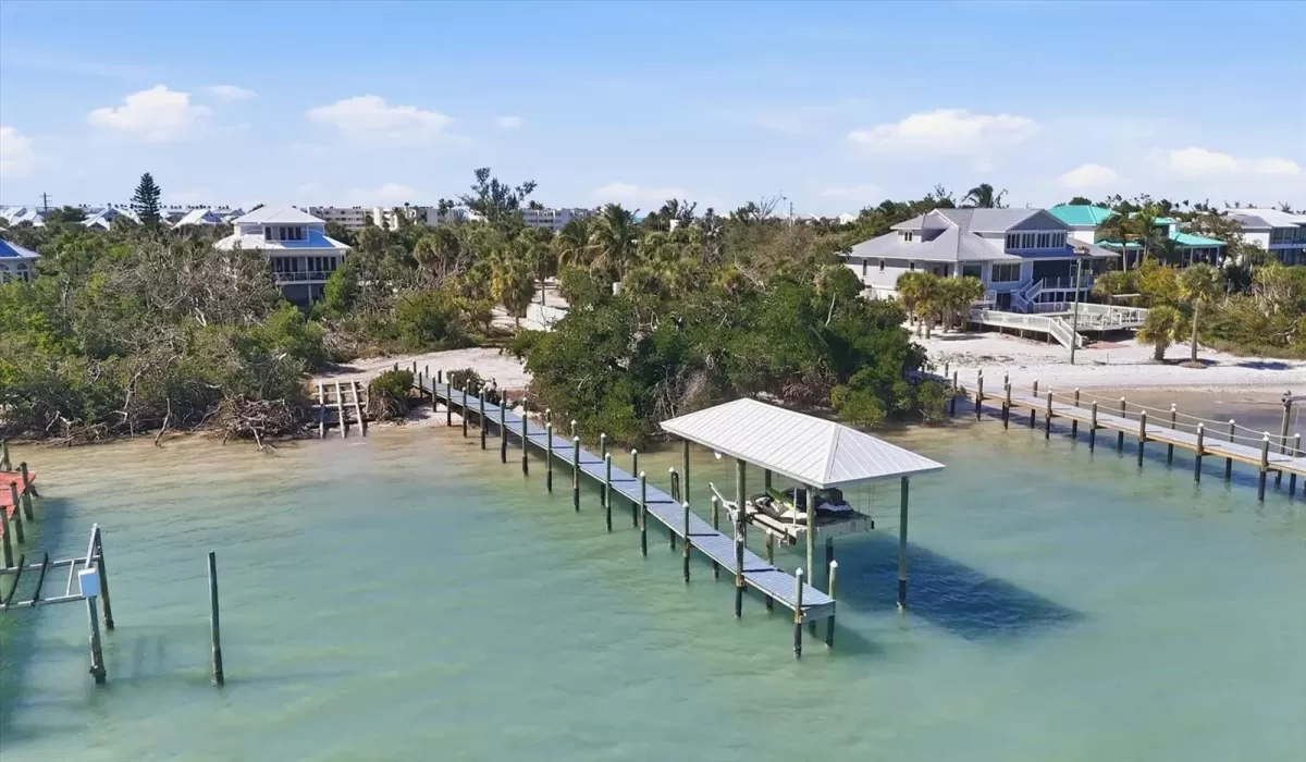 3 Bedrooms Bedrooms, 0 ,3 BathroomsBathrooms,Residential,For Sale,0,D6145854