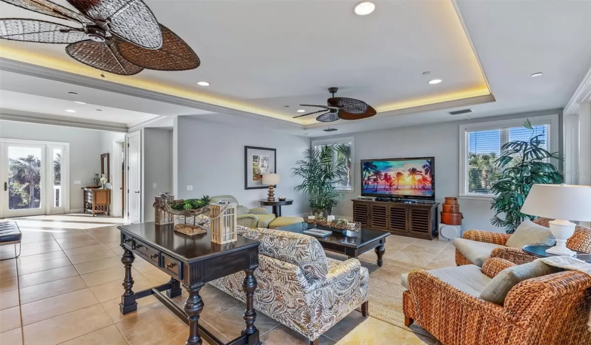 3 Bedrooms Bedrooms, 0 ,3 BathroomsBathrooms,Residential,For Sale,0,D6145854