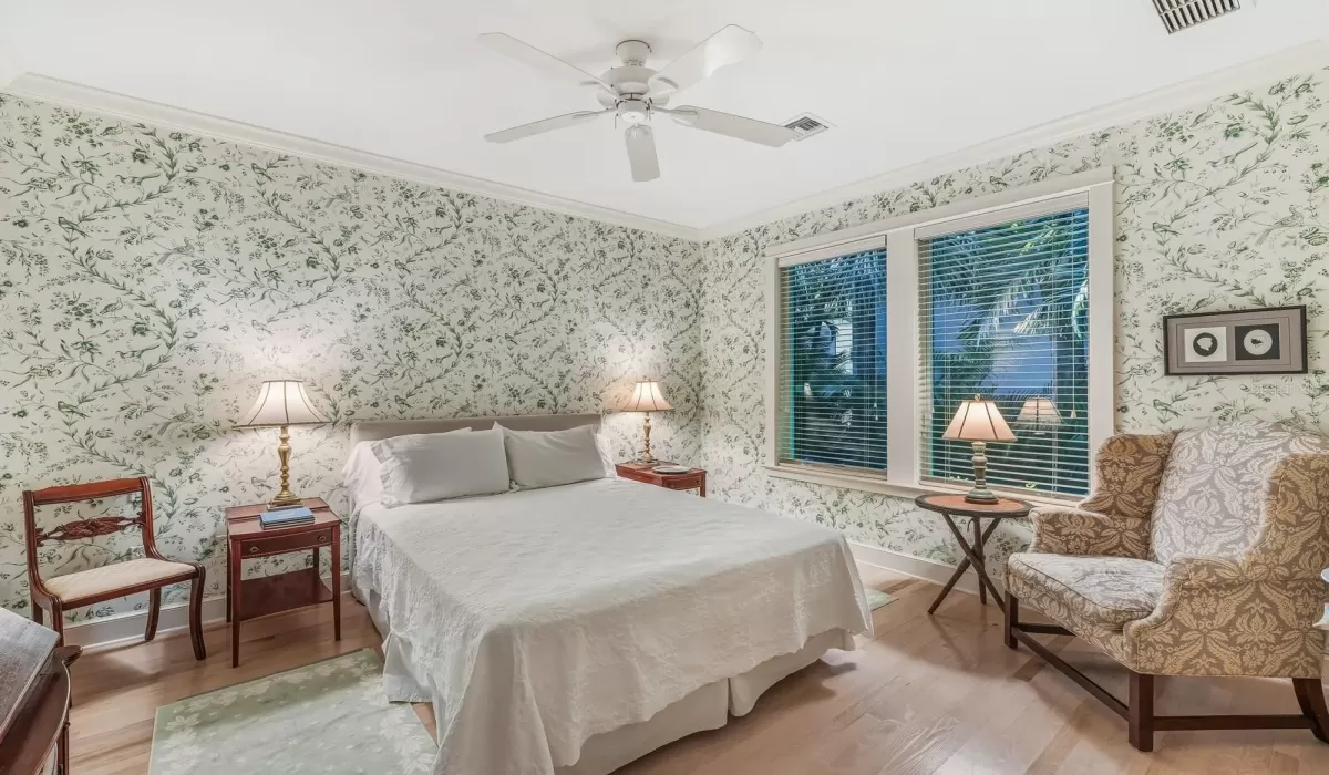 4 Bedrooms Bedrooms, 0 ,4 BathroomsBathrooms,Residential,For Sale,0,D6145824