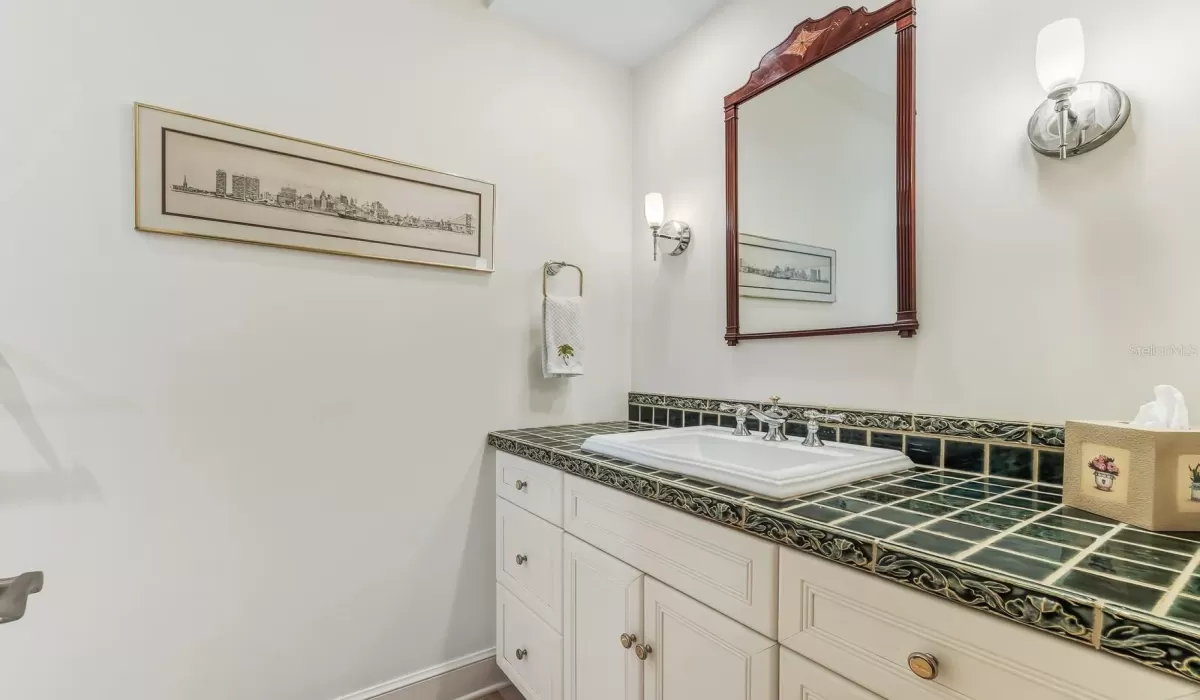 4 Bedrooms Bedrooms, 0 ,4 BathroomsBathrooms,Residential,For Sale,0,D6145824