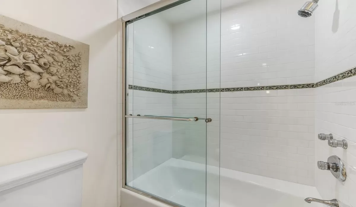 4 Bedrooms Bedrooms, 0 ,4 BathroomsBathrooms,Residential,For Sale,0,D6145824