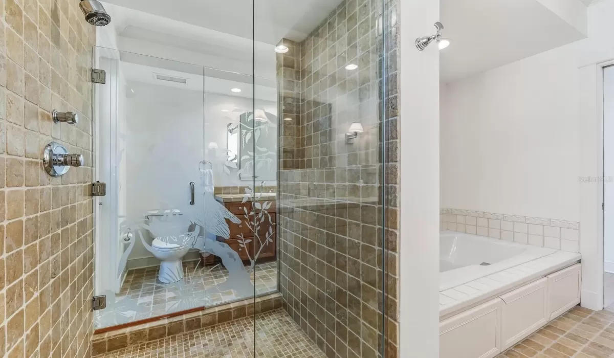 4 Bedrooms Bedrooms, 0 ,4 BathroomsBathrooms,Residential,For Sale,0,D6145824