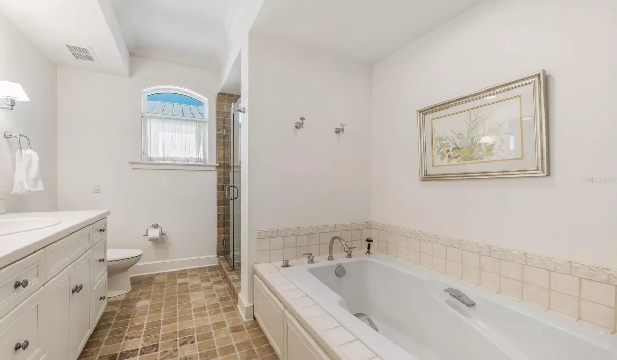 4 Bedrooms Bedrooms, 0 ,4 BathroomsBathrooms,Residential,For Sale,0,D6145824