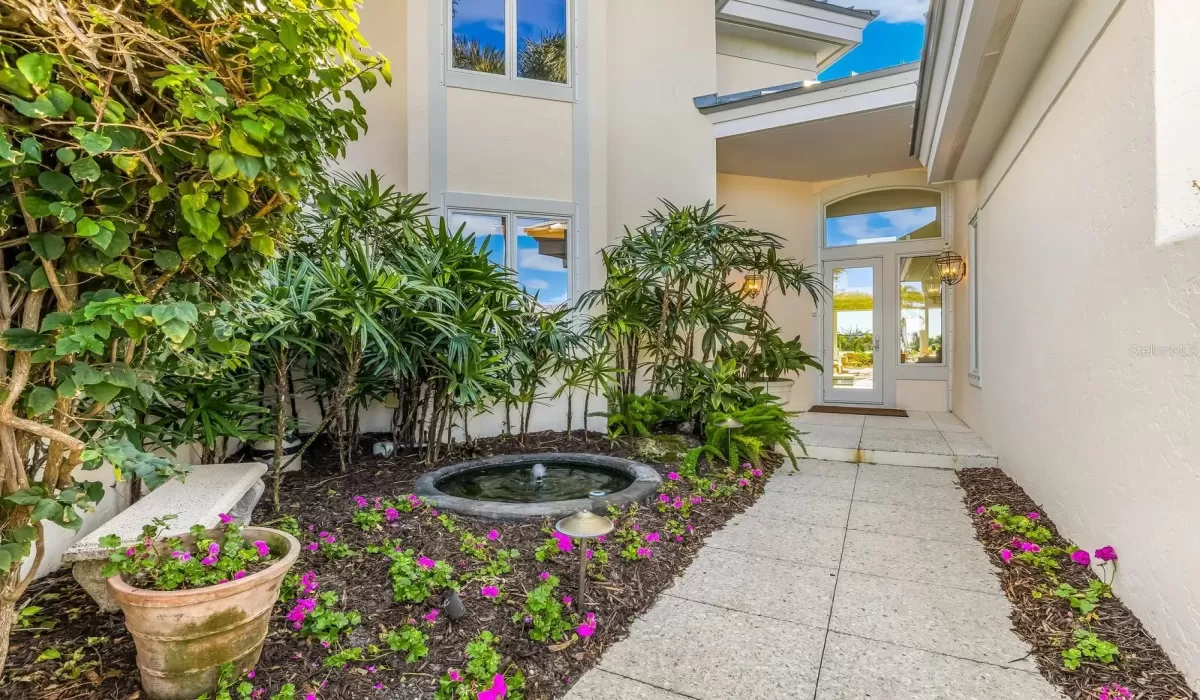 4 Bedrooms Bedrooms, 0 ,4 BathroomsBathrooms,Residential,For Sale,0,D6145824