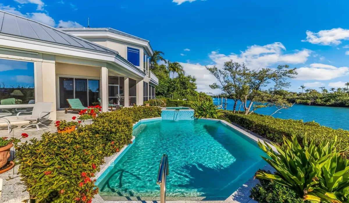 4 Bedrooms Bedrooms, 0 ,4 BathroomsBathrooms,Residential,For Sale,0,D6145824