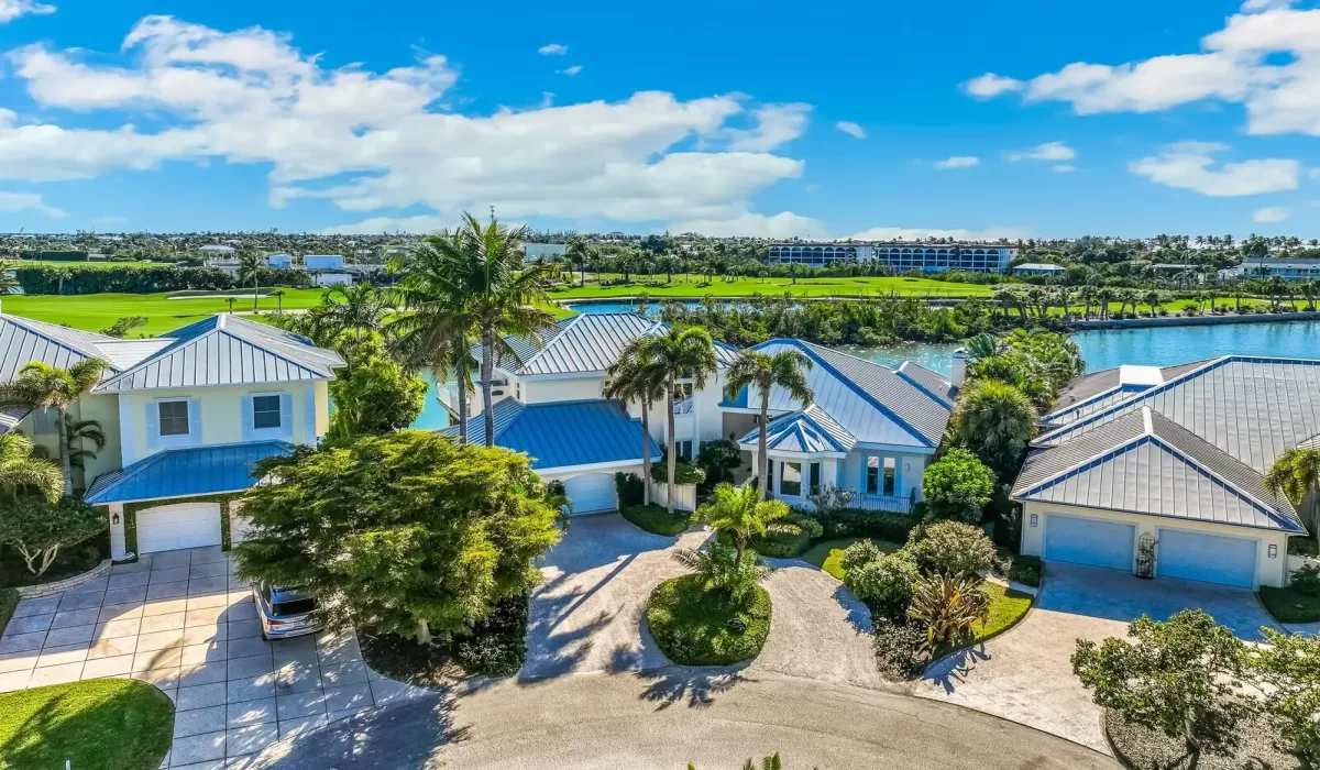 4 Bedrooms Bedrooms, 0 ,4 BathroomsBathrooms,Residential,For Sale,0,D6145824