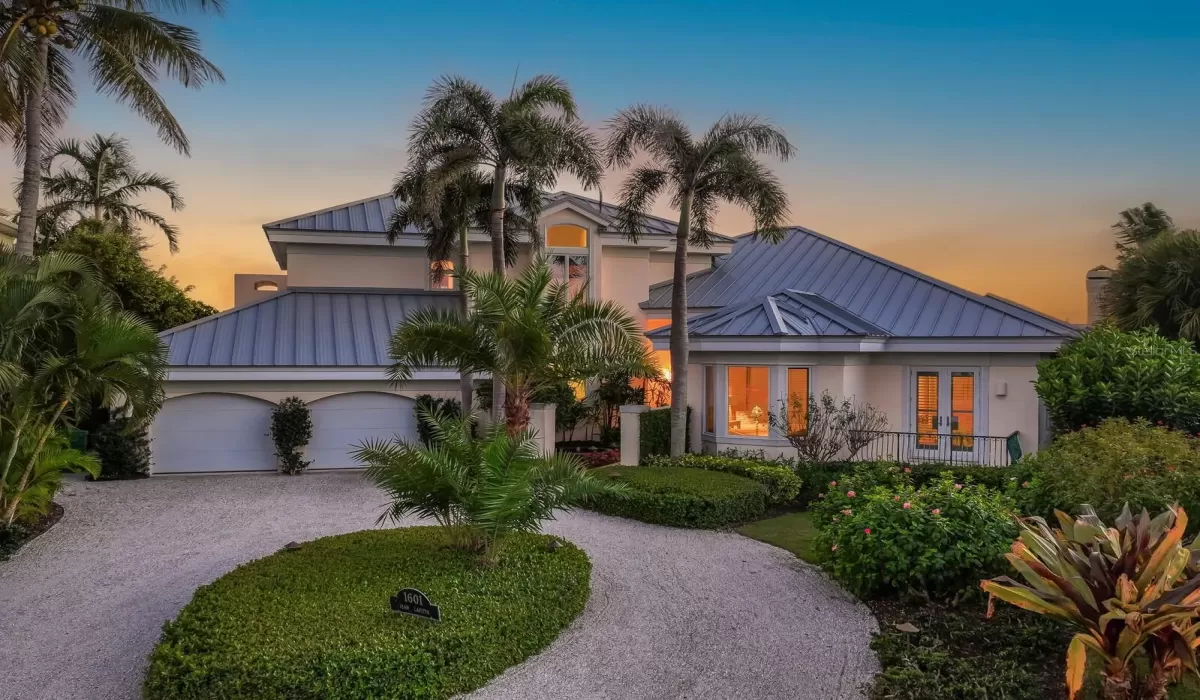 4 Bedrooms Bedrooms, 0 ,4 BathroomsBathrooms,Residential,For Sale,0,D6145824