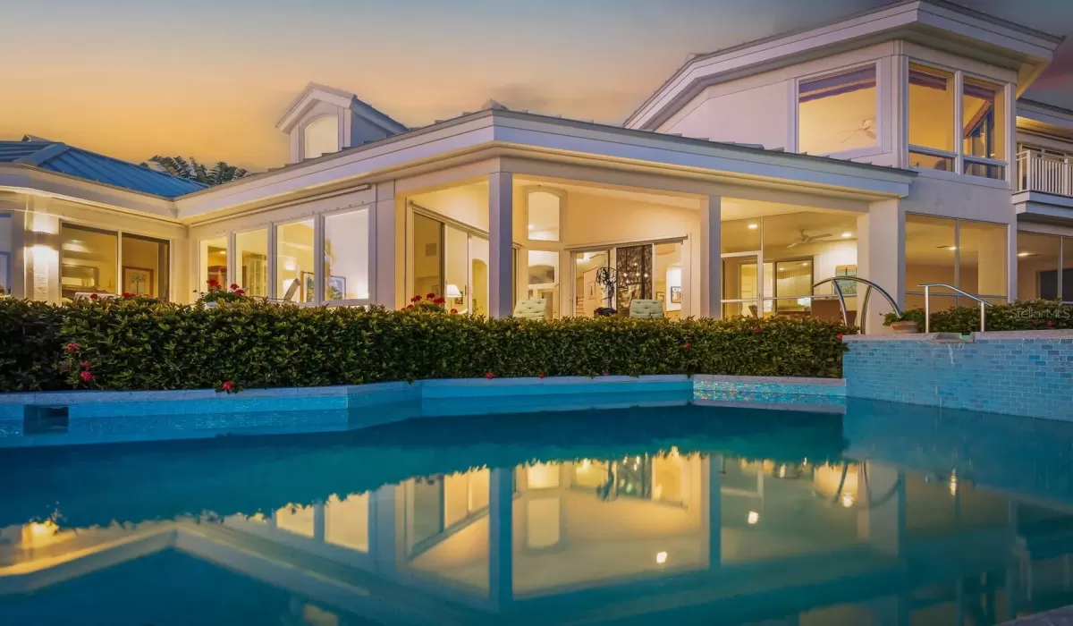 4 Bedrooms Bedrooms, 0 ,4 BathroomsBathrooms,Residential,For Sale,0,D6145824