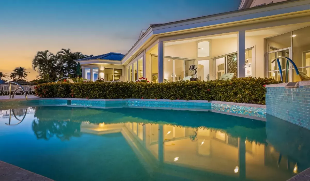 4 Bedrooms Bedrooms, 0 ,4 BathroomsBathrooms,Residential,For Sale,0,D6145824