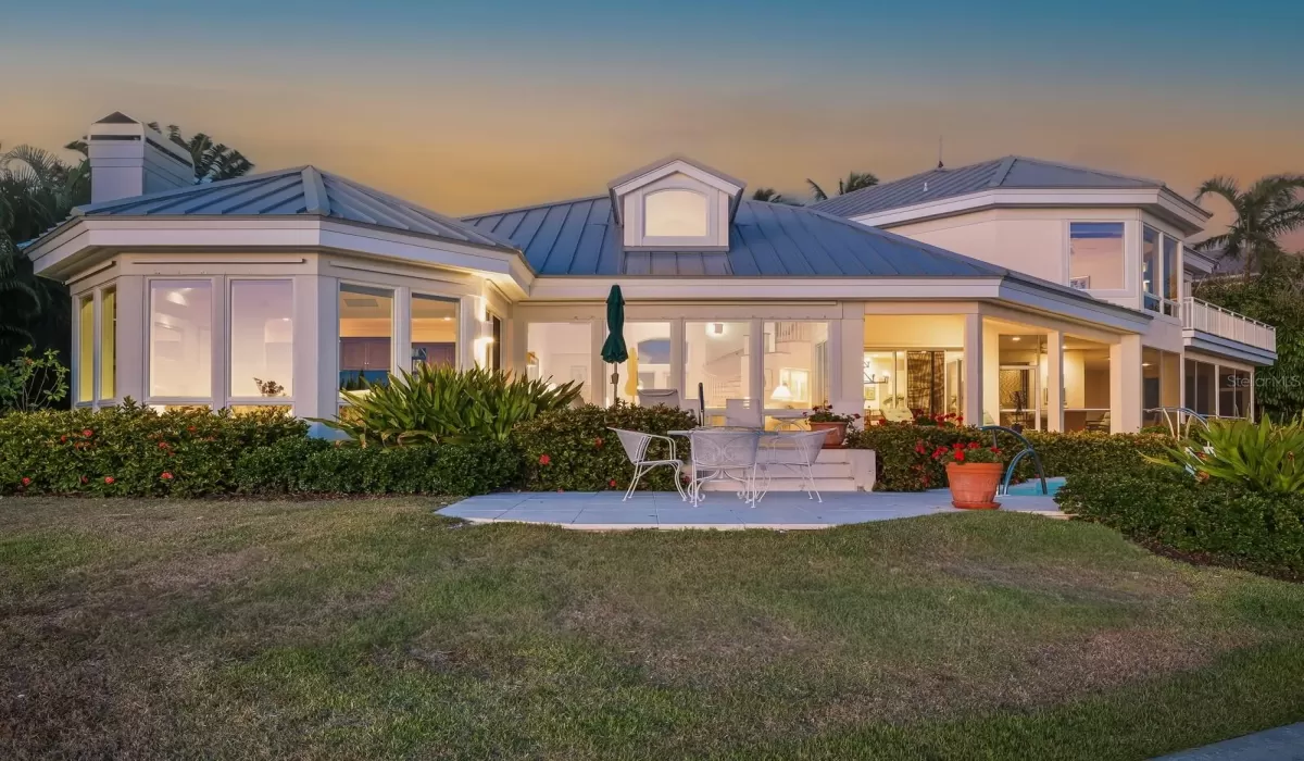 4 Bedrooms Bedrooms, 0 ,4 BathroomsBathrooms,Residential,For Sale,0,D6145824