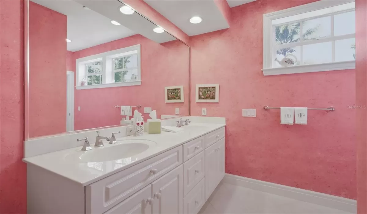 3 Bedrooms Bedrooms, 0 ,3 BathroomsBathrooms,Residential,For Sale,0,D6145898