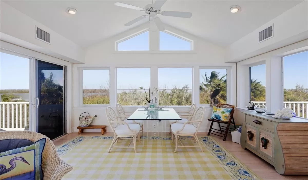 3 Bedrooms Bedrooms, 0 ,3 BathroomsBathrooms,Residential,For Sale,0,D6145898