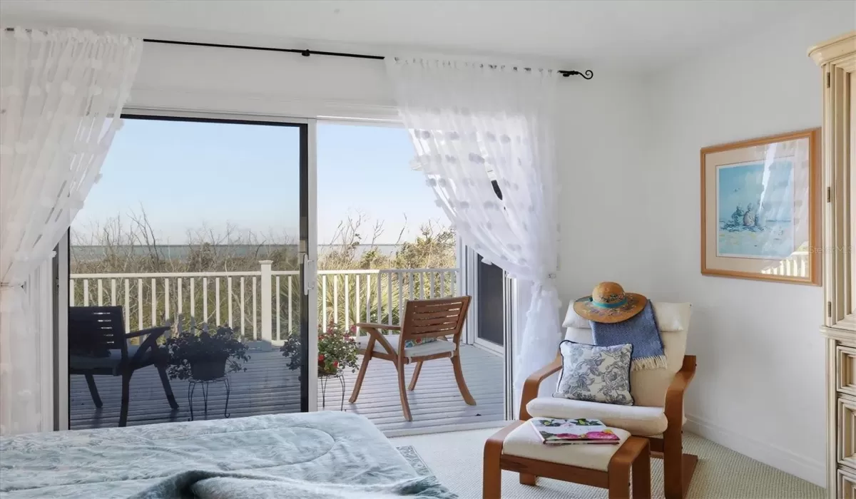 3 Bedrooms Bedrooms, 0 ,3 BathroomsBathrooms,Residential,For Sale,0,D6145898