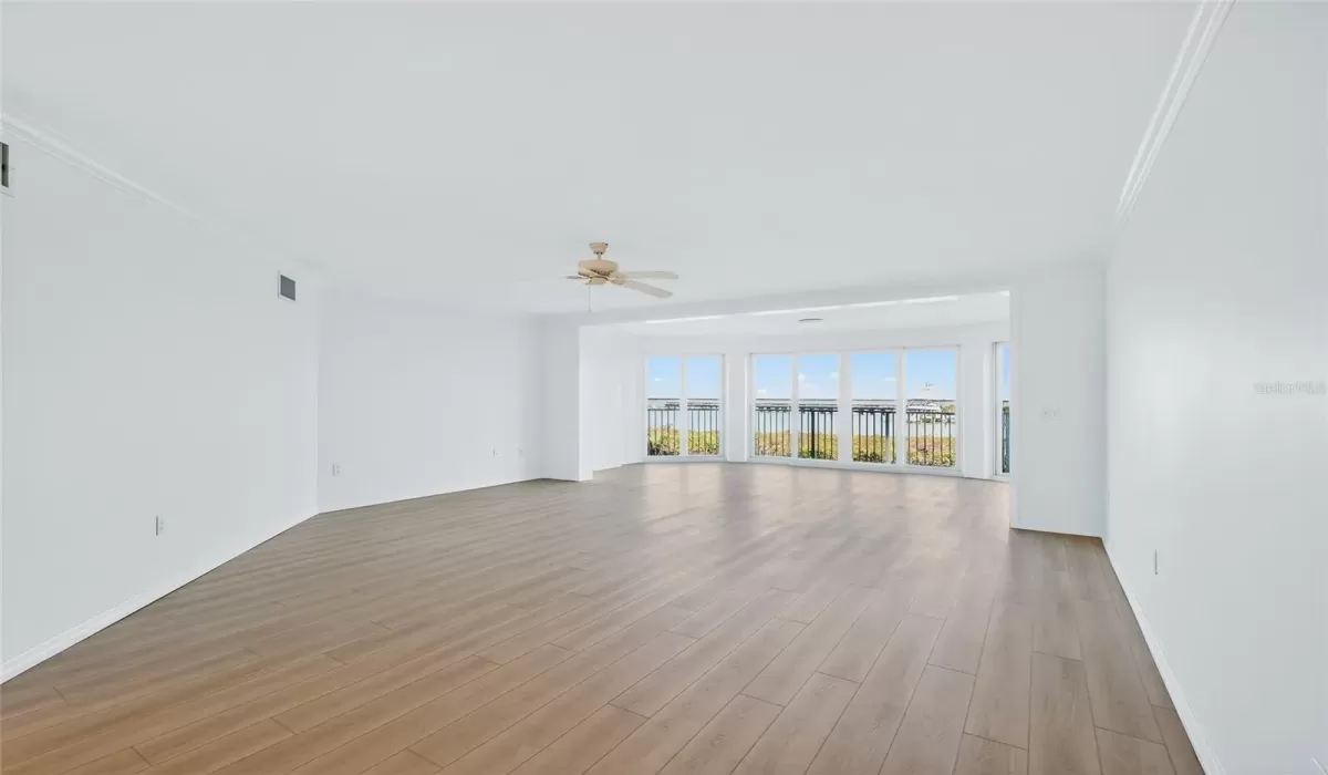 3 Bedrooms Bedrooms, 0 ,3 BathroomsBathrooms,Residential,For Sale,0,D6145966