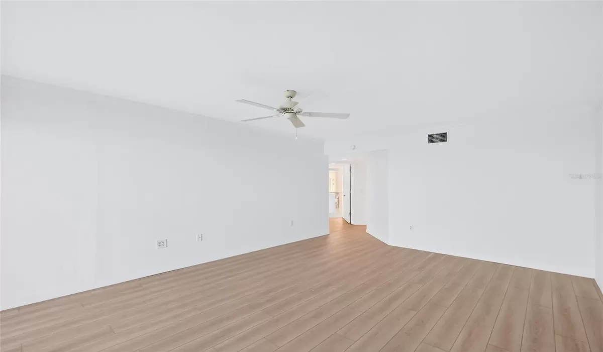 3 Bedrooms Bedrooms, 0 ,3 BathroomsBathrooms,Residential,For Sale,0,D6145966