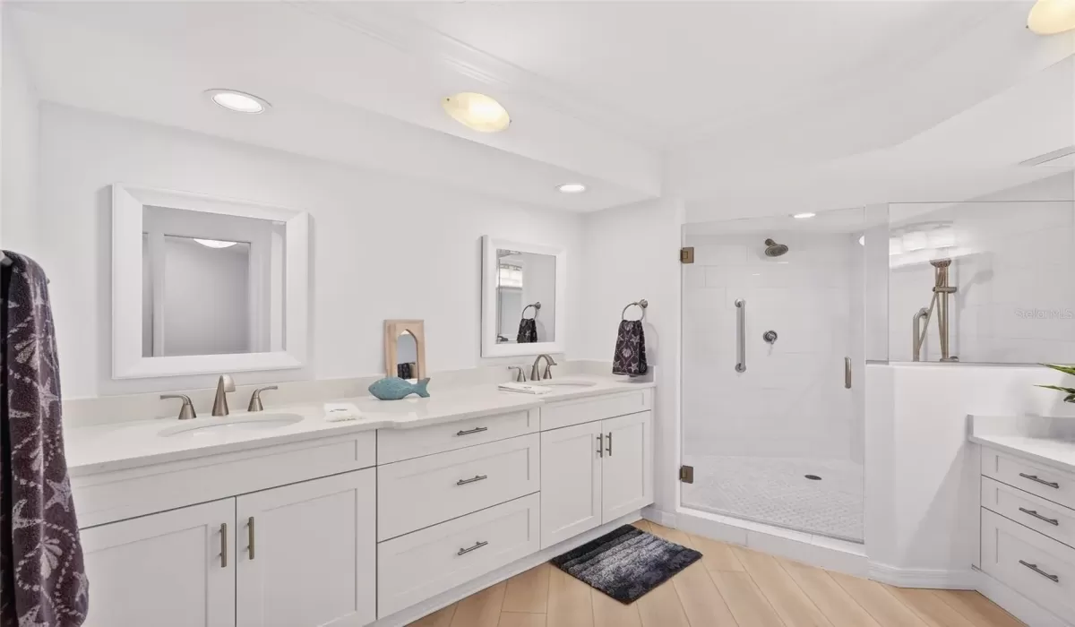 3 Bedrooms Bedrooms, 0 ,3 BathroomsBathrooms,Residential,For Sale,0,D6145966