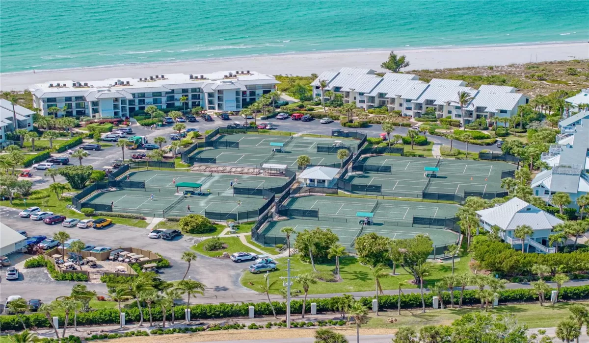 3 Bedrooms Bedrooms, 0 ,3 BathroomsBathrooms,Residential,For Sale,0,D6145966