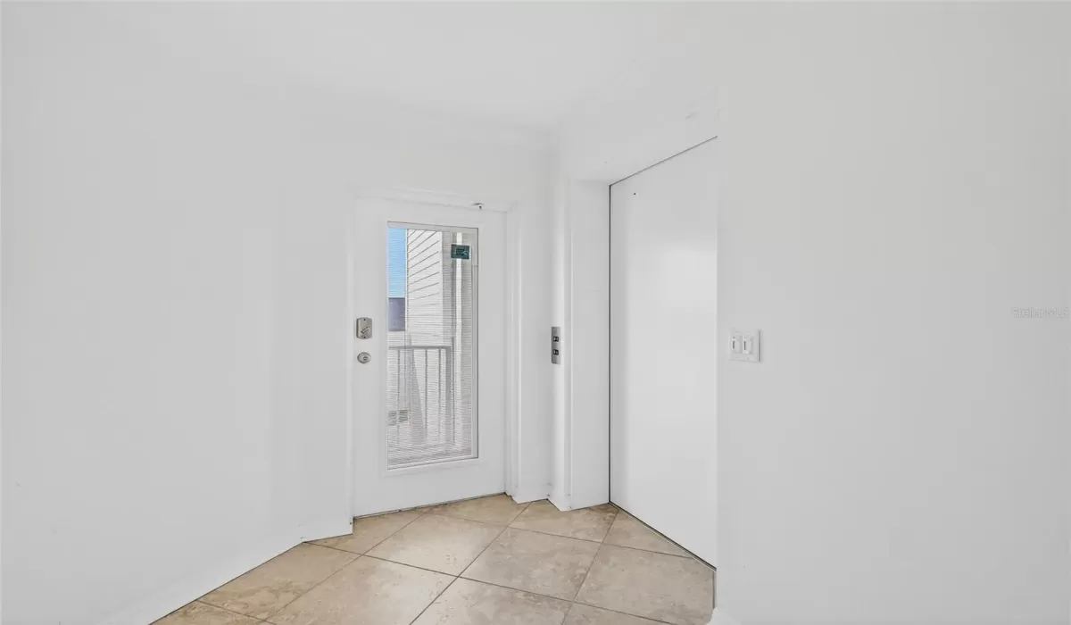 3 Bedrooms Bedrooms, 0 ,3 BathroomsBathrooms,Residential,For Sale,0,D6145966