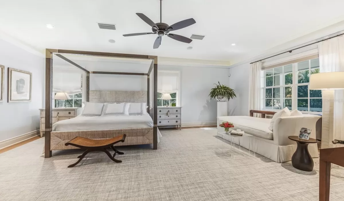 4 Bedrooms Bedrooms, 0 ,4 BathroomsBathrooms,Residential,For Sale,0,D6145790