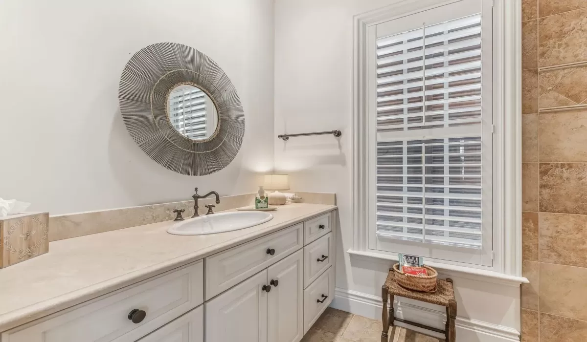 4 Bedrooms Bedrooms, 0 ,4 BathroomsBathrooms,Residential,For Sale,0,D6145790