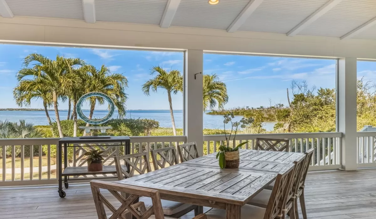 4 Bedrooms Bedrooms, 0 ,4 BathroomsBathrooms,Residential,For Sale,0,D6145790