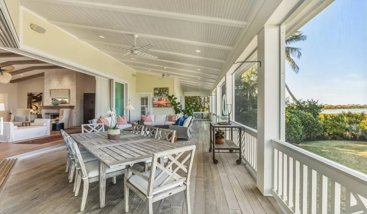 4 Bedrooms Bedrooms, 0 ,4 BathroomsBathrooms,Residential,For Sale,0,D6145790