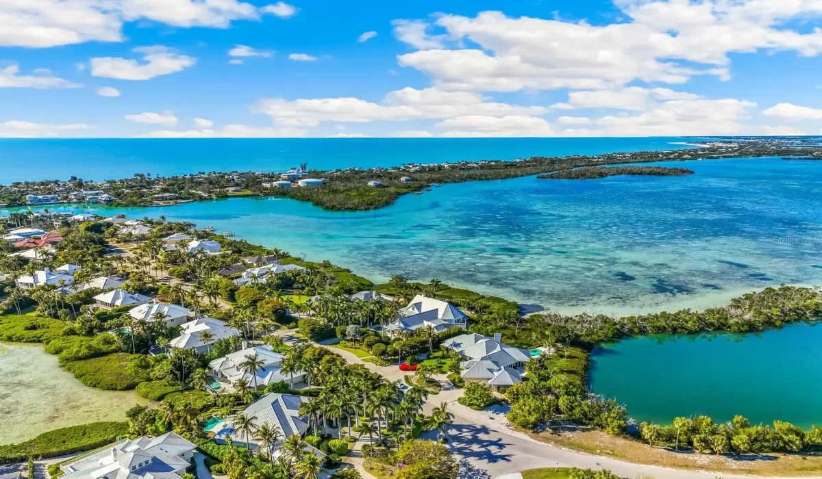 4 Bedrooms Bedrooms, 0 ,4 BathroomsBathrooms,Residential,For Sale,0,D6145790