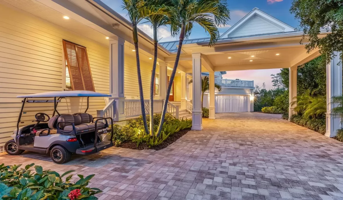 4 Bedrooms Bedrooms, 0 ,4 BathroomsBathrooms,Residential,For Sale,0,D6145790