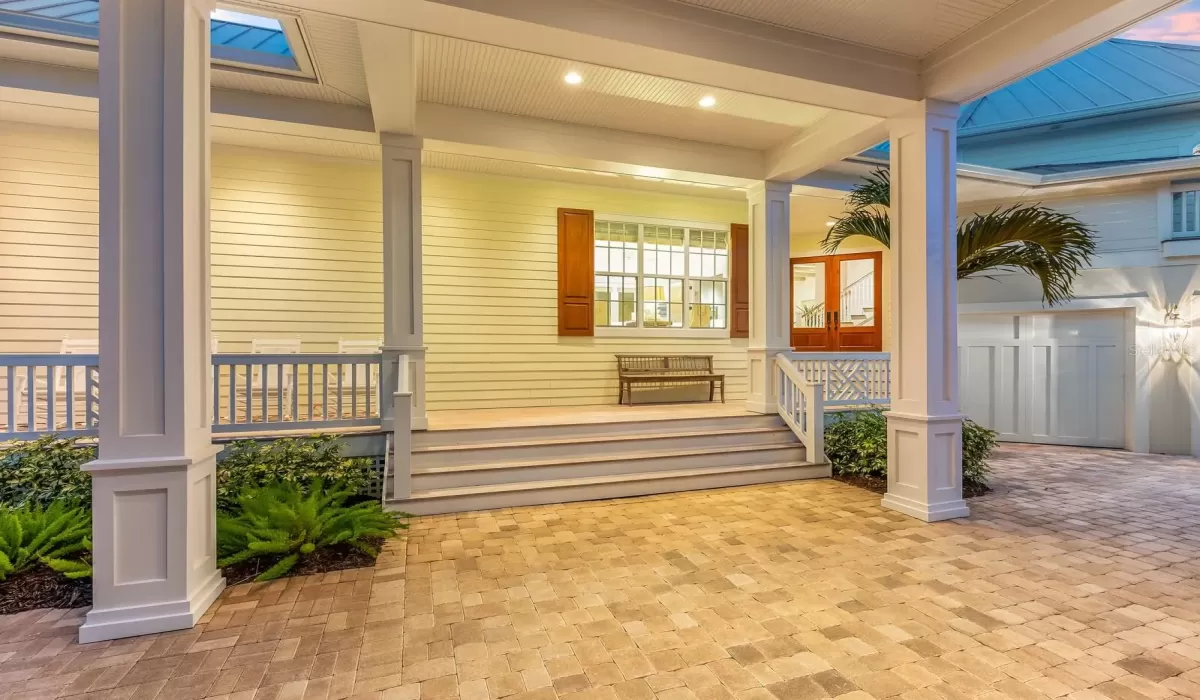 4 Bedrooms Bedrooms, 0 ,4 BathroomsBathrooms,Residential,For Sale,0,D6145790