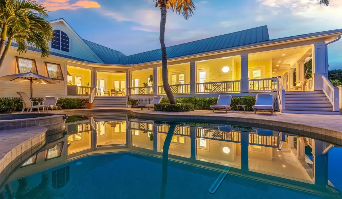 4 Bedrooms Bedrooms, 0 ,4 BathroomsBathrooms,Residential,For Sale,0,D6145790