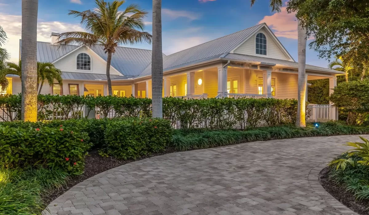 4 Bedrooms Bedrooms, 0 ,4 BathroomsBathrooms,Residential,For Sale,0,D6145790