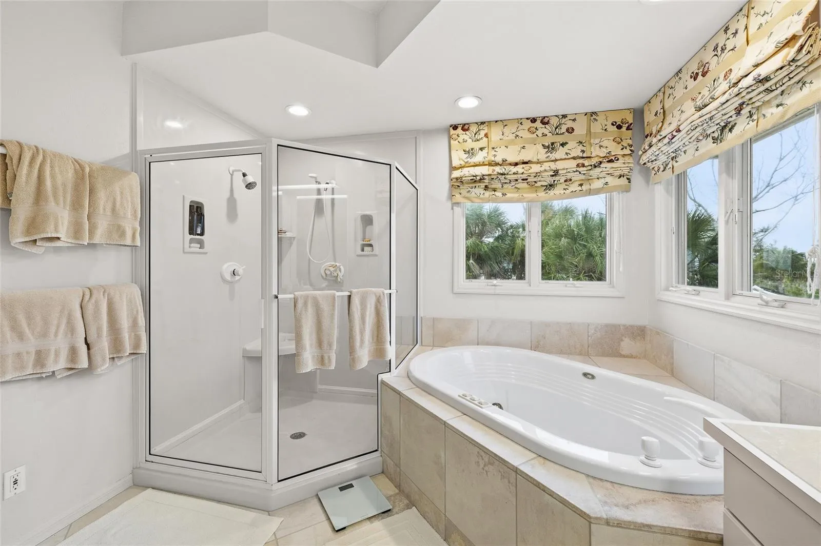 3 Bedrooms Bedrooms, 0 ,3 BathroomsBathrooms,Residential,For Sale,0,TB8474700