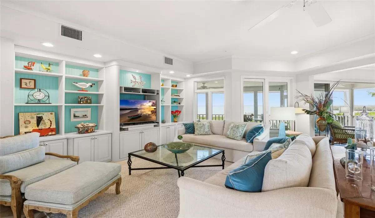 3 Bedrooms Bedrooms, 0 ,3 BathroomsBathrooms,Residential,For Sale,0,TB8474700