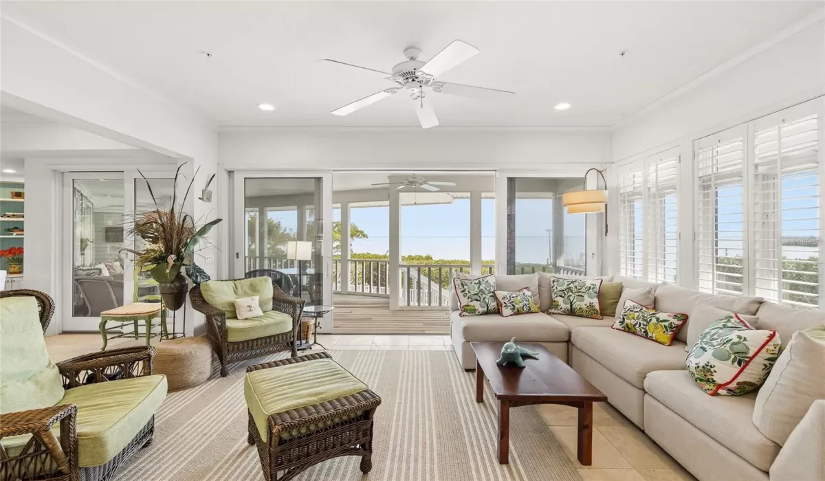 3 Bedrooms Bedrooms, 0 ,3 BathroomsBathrooms,Residential,For Sale,0,TB8474700