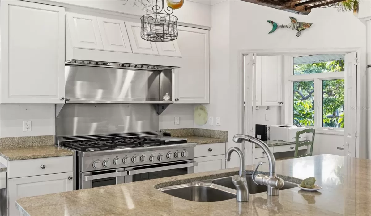 3 Bedrooms Bedrooms, 0 ,3 BathroomsBathrooms,Residential,For Sale,0,TB8474700