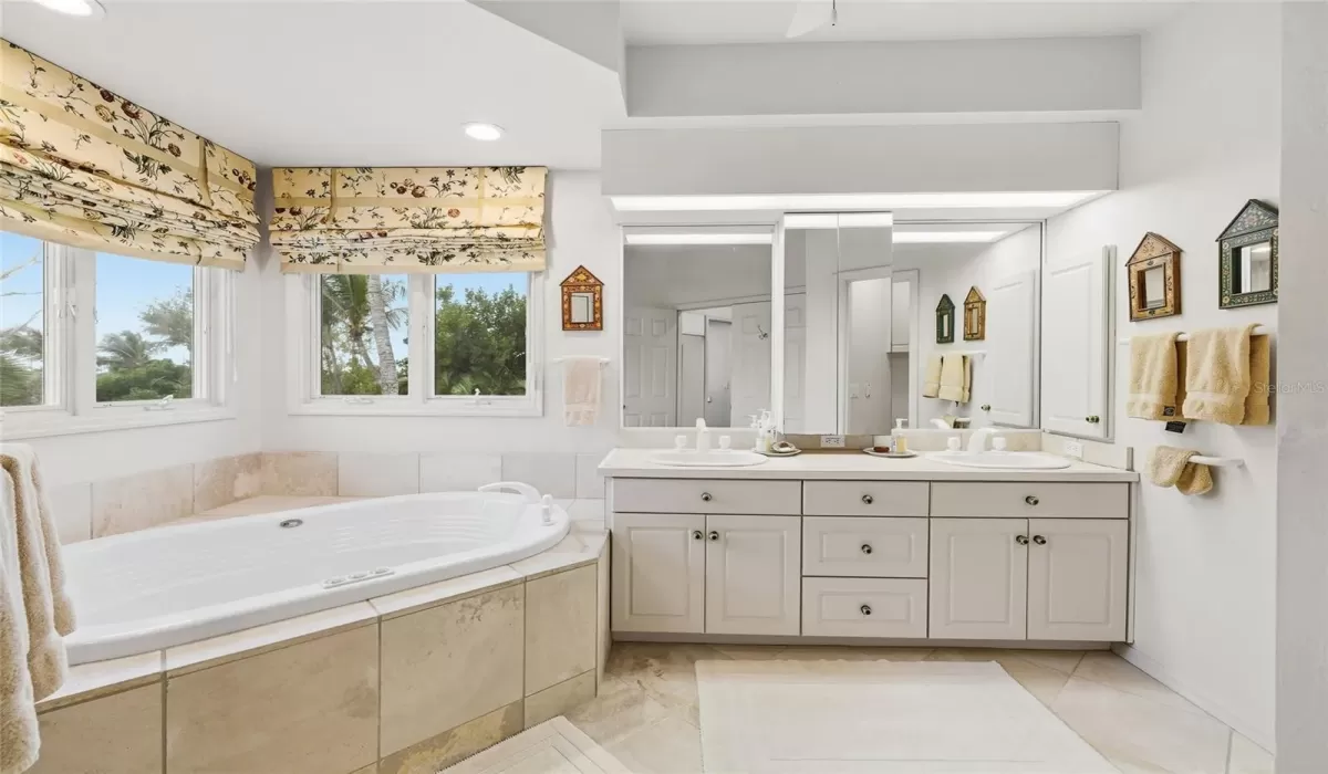 3 Bedrooms Bedrooms, 0 ,3 BathroomsBathrooms,Residential,For Sale,0,TB8474700