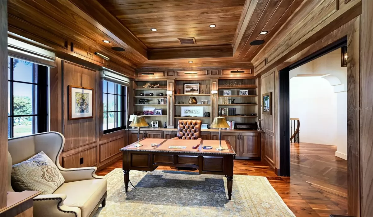 4 Bedrooms Bedrooms, 0 ,4 BathroomsBathrooms,Residential,Pending,0,D6146024