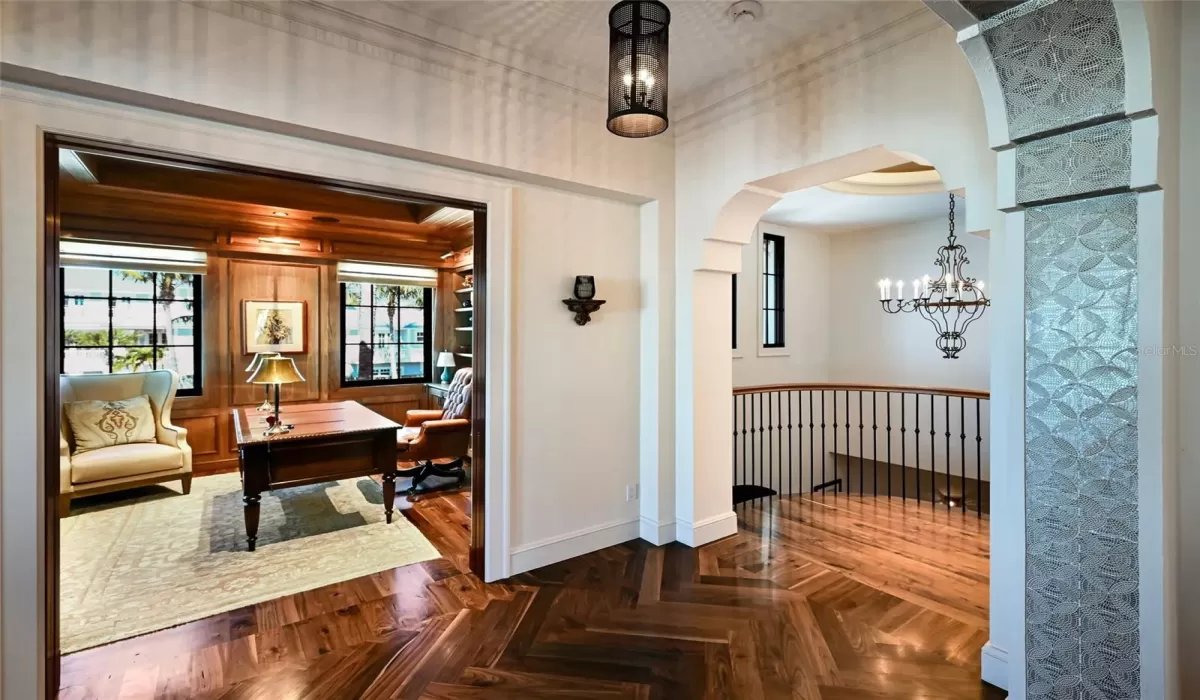 4 Bedrooms Bedrooms, 0 ,4 BathroomsBathrooms,Residential,Pending,0,D6146024