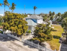 7 Bedrooms Bedrooms, 0 ,4 BathroomsBathrooms,Residential,For Sale,0,D6146072